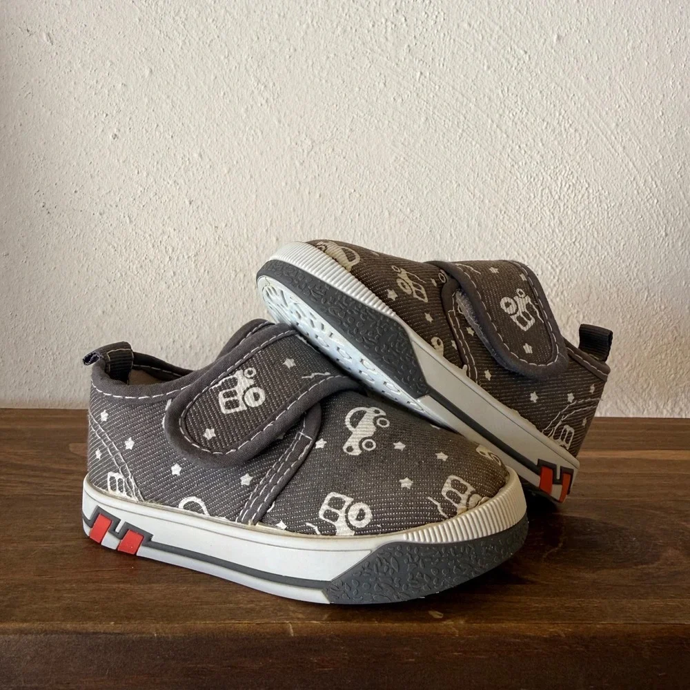 Toddler Slip On Sneakers Size 4 Gray Cars Print Hook & Loop Shoes